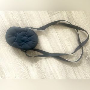 Lululemon team Canada future legacy crossbody bag black